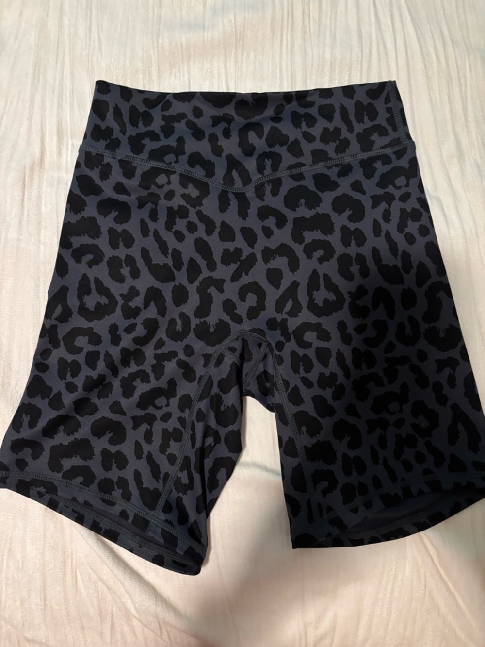 Vitality biker short SOLD